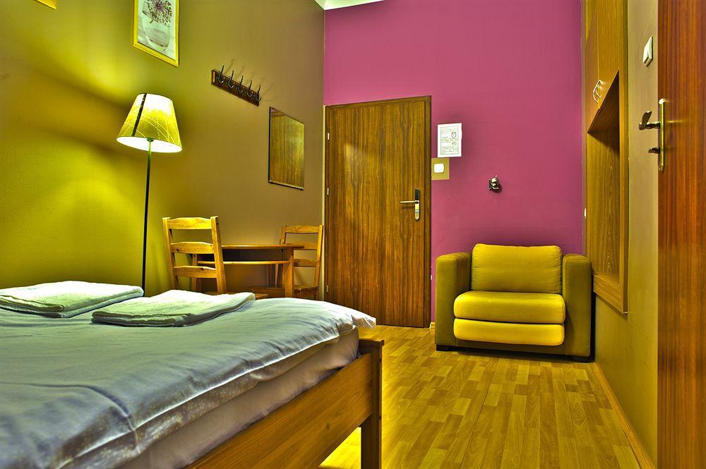 Nathan'S Villa Hostel Warszawa Eksteriør bilde